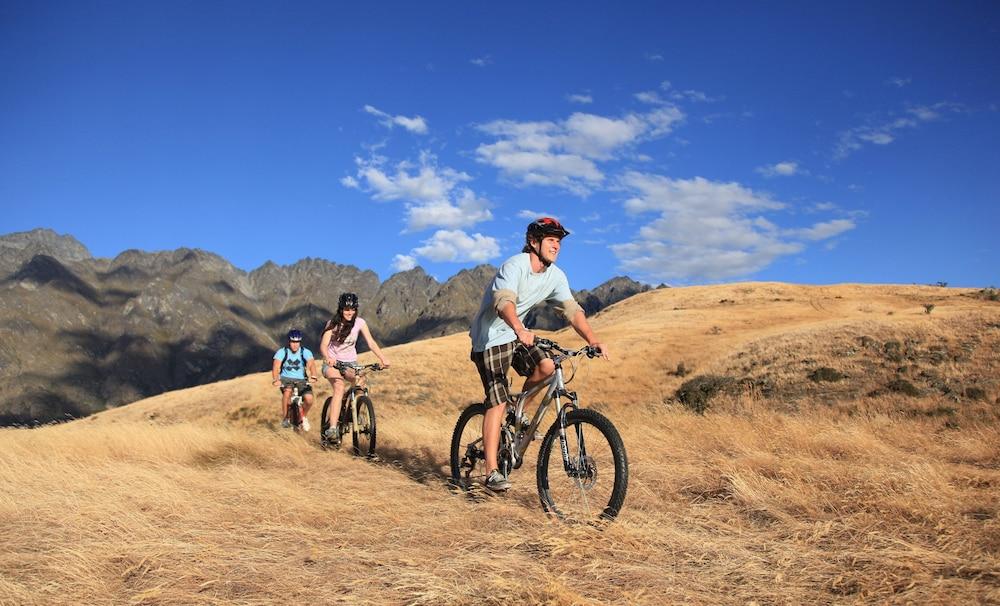 Doubletree By Hilton Queenstown Extérieur photo