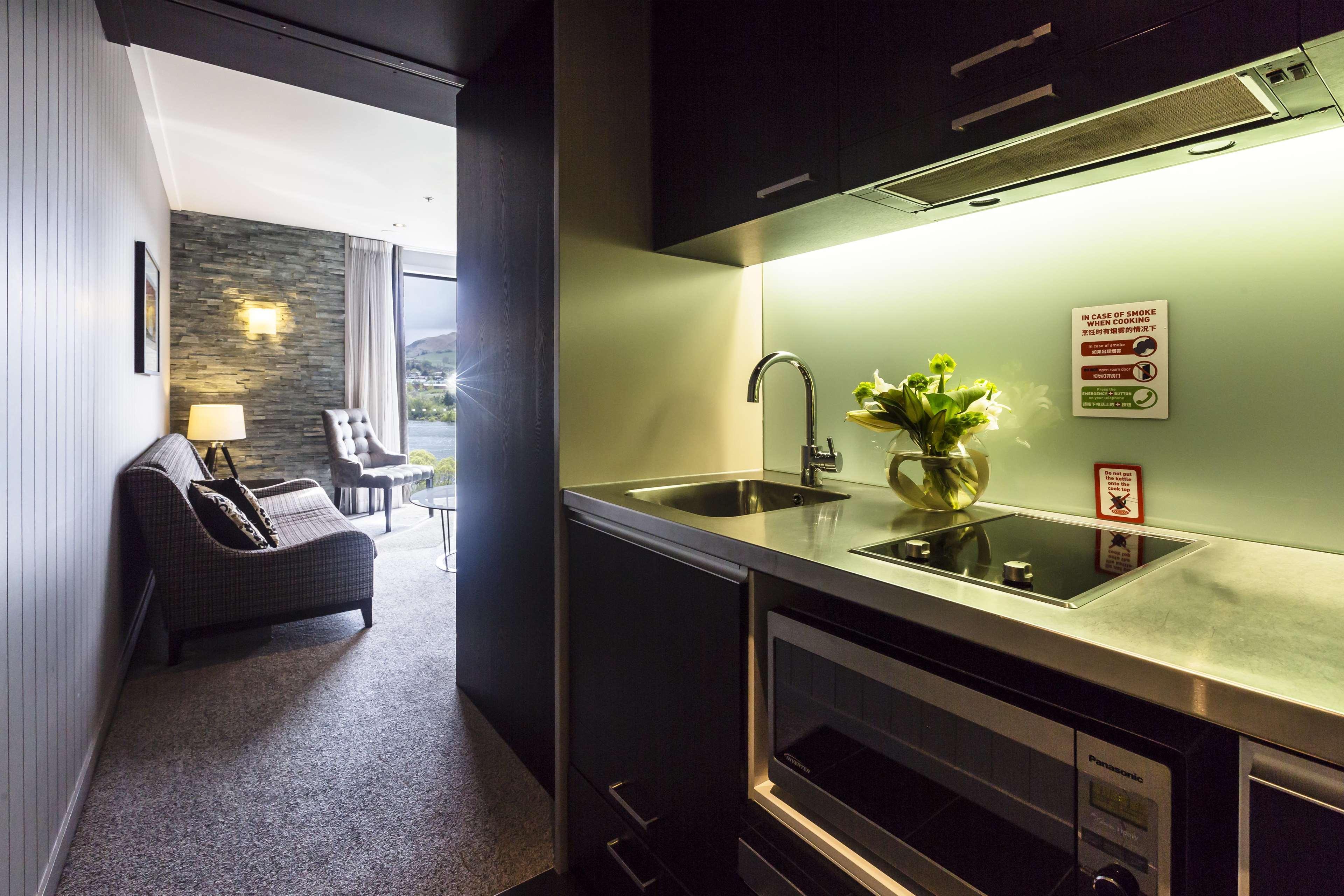 Doubletree By Hilton Queenstown Extérieur photo