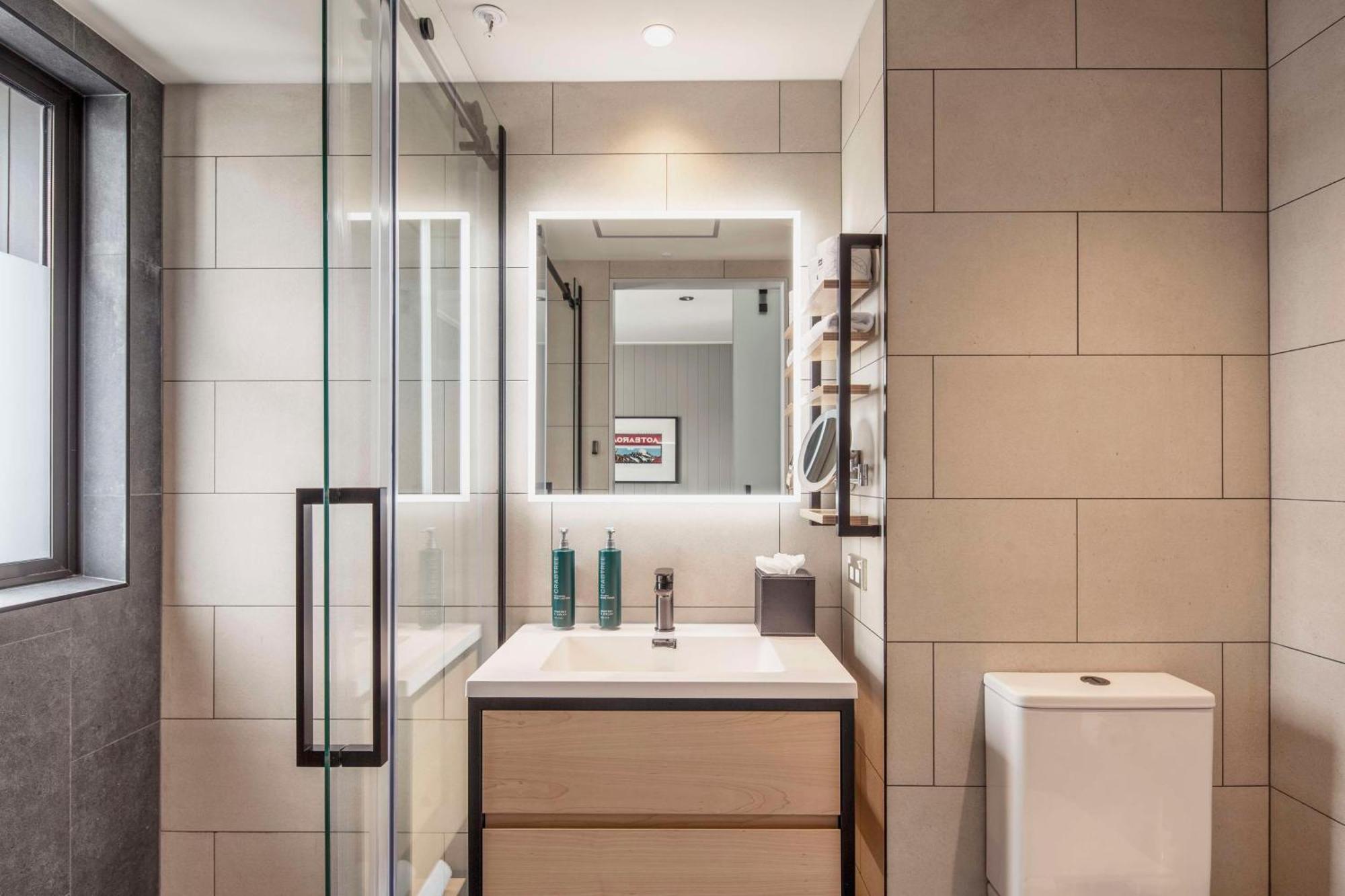 Doubletree By Hilton Queenstown Extérieur photo