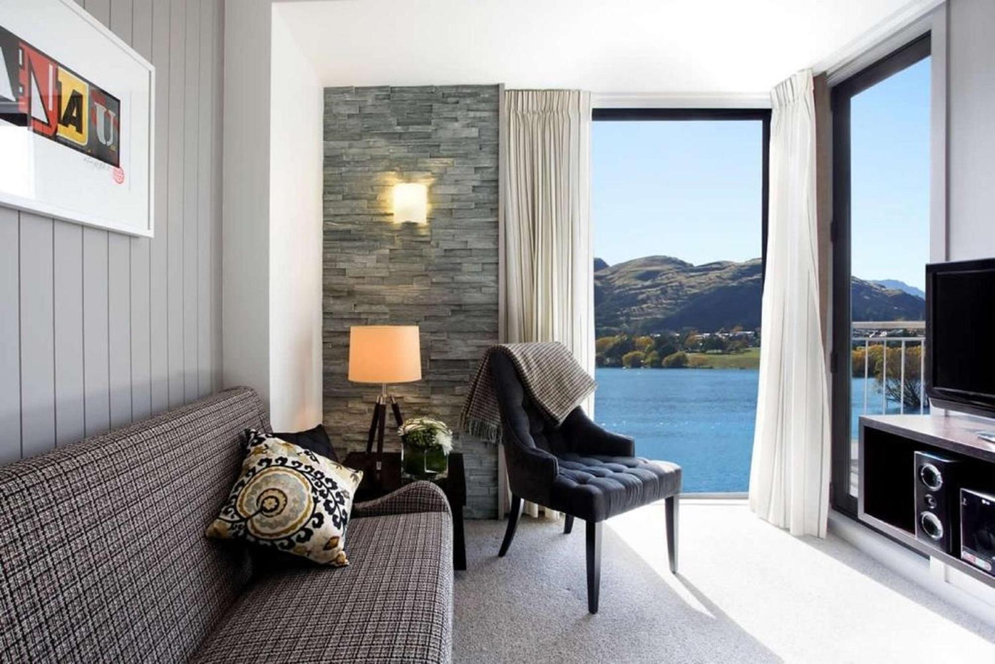 Doubletree By Hilton Queenstown Extérieur photo