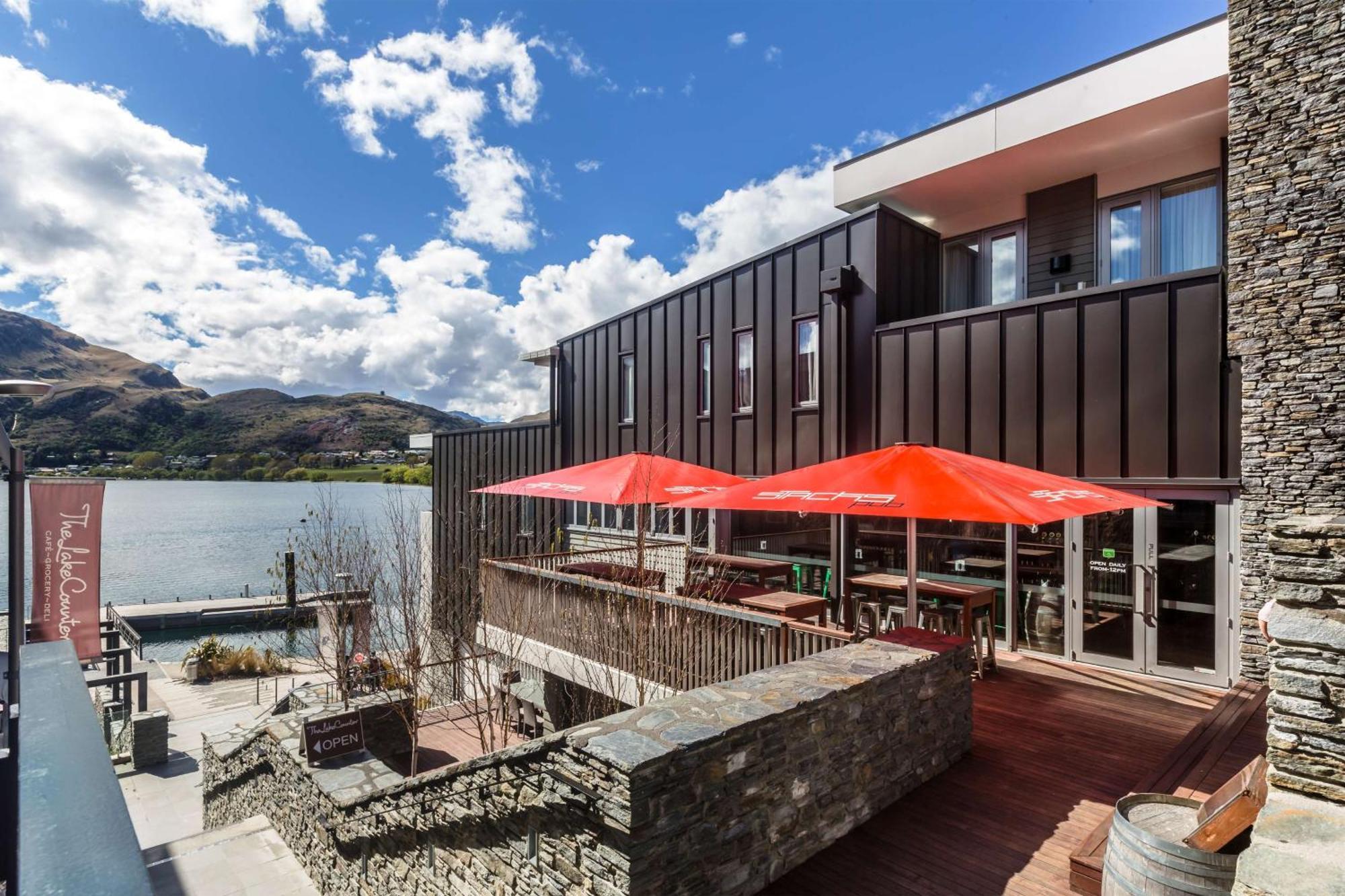 Doubletree By Hilton Queenstown Extérieur photo