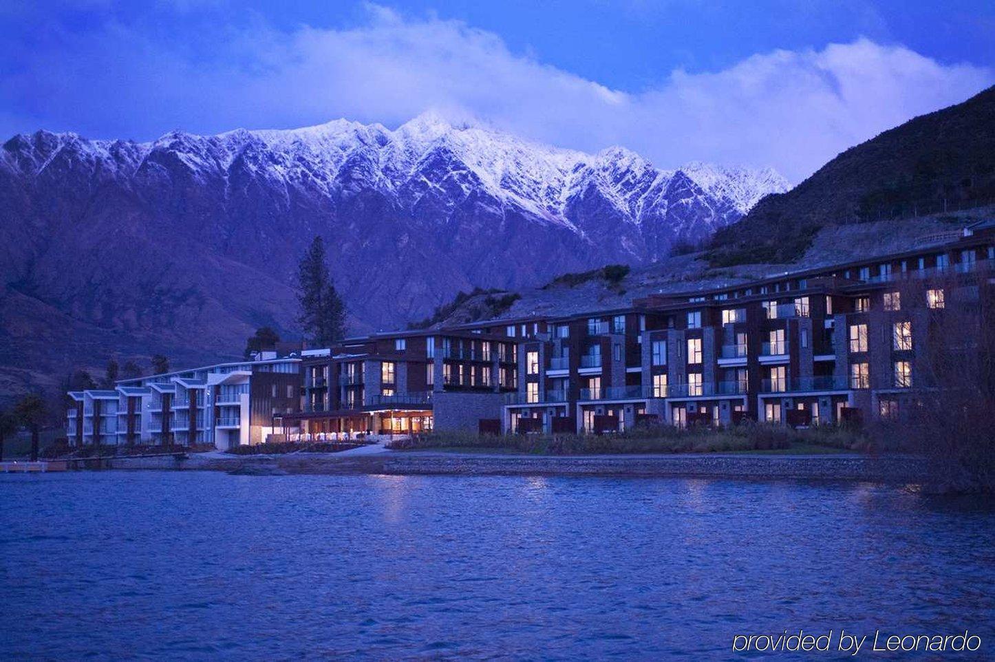 Doubletree By Hilton Queenstown Extérieur photo