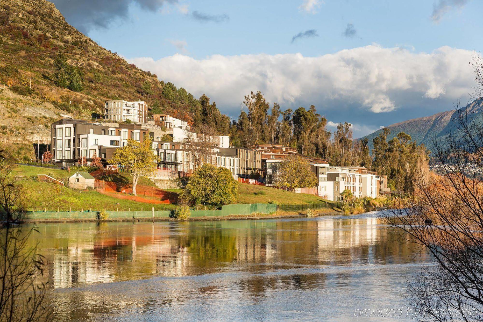 Doubletree By Hilton Queenstown Extérieur photo